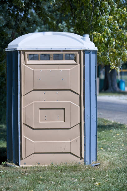 Best Sanitation services for porta potties  in Youngstown, OH